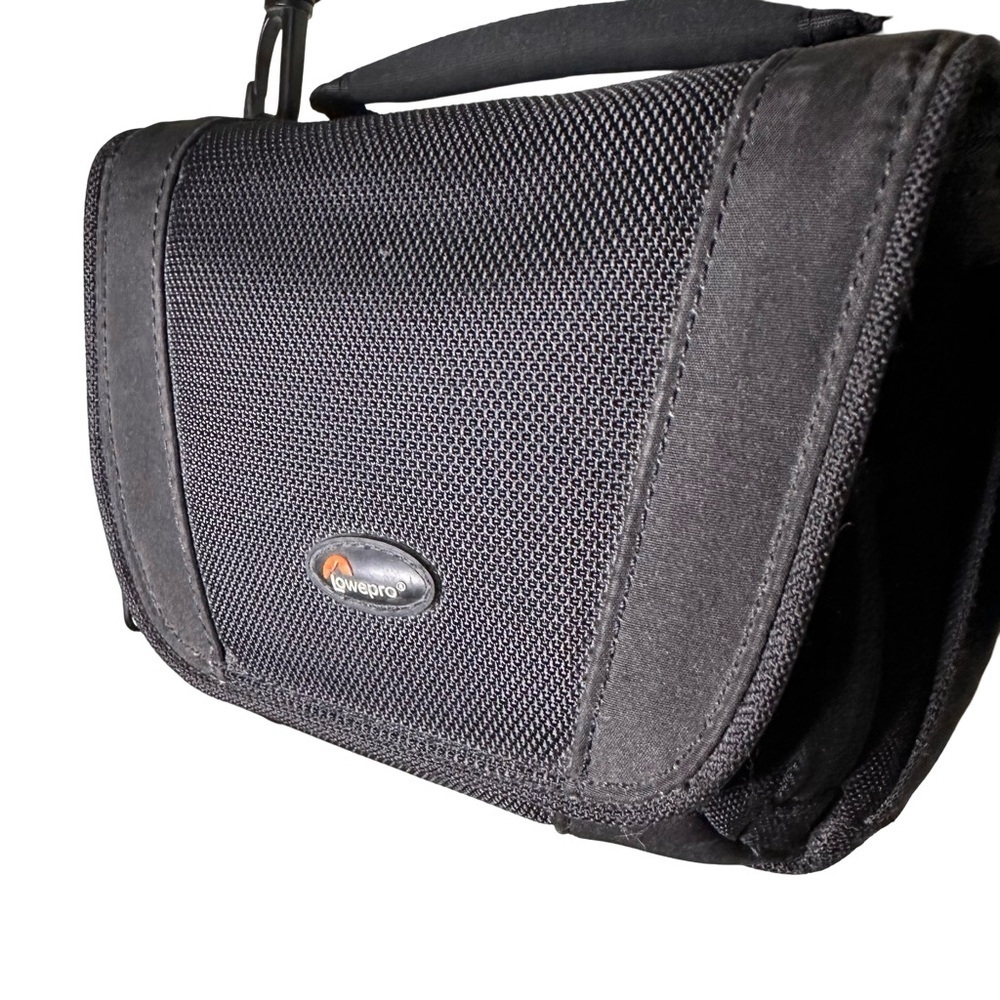 Lowepro Edit 110 Camera Case - image 2